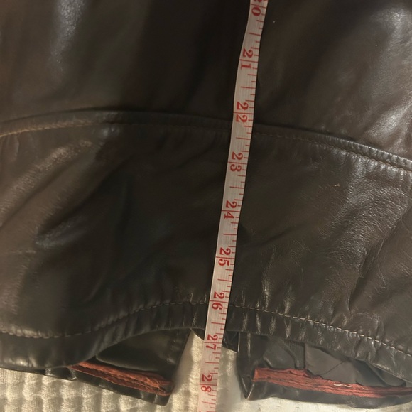 Men's Brown Leather Jacket - Picture 13 of 16